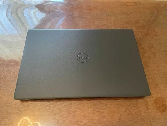 Ультрабук Dell Inspiron 15 3511 / 15.6" (1920x1080) IPS / Intel Core i5-1135G7 (4 (8) ядра по 2.4 - 4.2 GHz) / 8 GB DDR4 / 256 GB SSD / Intel Iris Xe Graphics / WebCam б/в | Зображення 5
