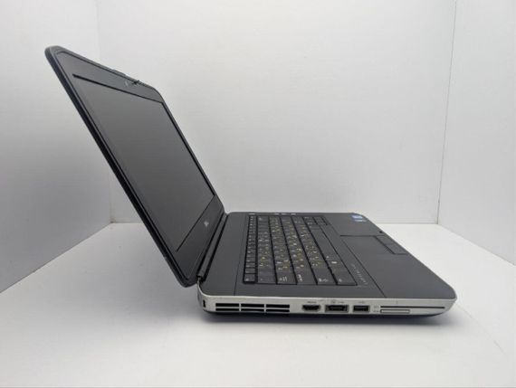 Ноутбук Dell Latitude E5430 / 14" (1366x768) TN / Intel Core i5-3320M (2 (4) ядра по 2.6 - 3.3 GHz) / 8 GB DDR3 / 320 GB HDD / Intel HD Graphics 4000 / WebCam / DVD-ROM б/у | Зображення 3
