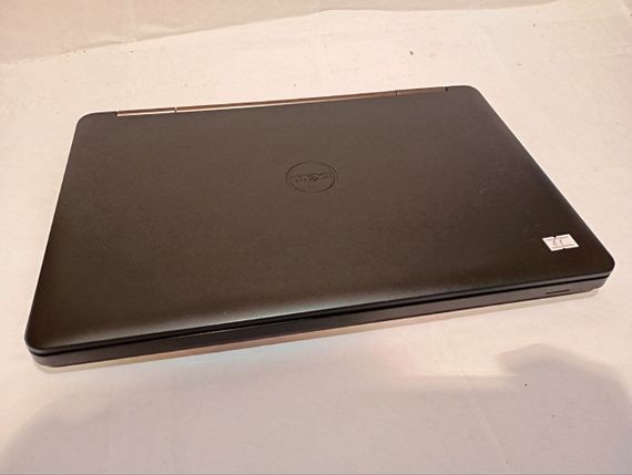 Ноутбук Б-класс Dell Latitude E5540 / 15.6" (1366x768) TN / Intel Core i5-4310U (2 (4) ядра по 2.0 - 3.0 GHz) / 8 GB DDR3 / 256 GB SSD / Intel HD Graphics 4400 / WebCam / DVD-RW б/у | Зображення 5