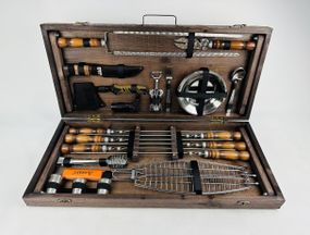 Подарочный набор для пикника GRILL MASTER Кизляр ручной работы (шампура и аксессуары).