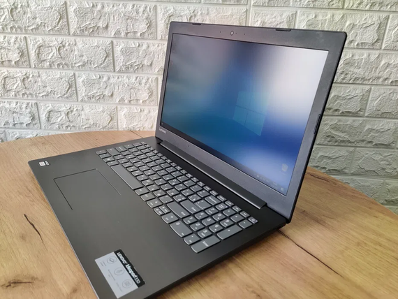 Ноутбук  Lenovo 330-15AST/15.6 HD/AMD E2 9000/4Gb/HDD500Gb/Radeon R2 | Зображення 2