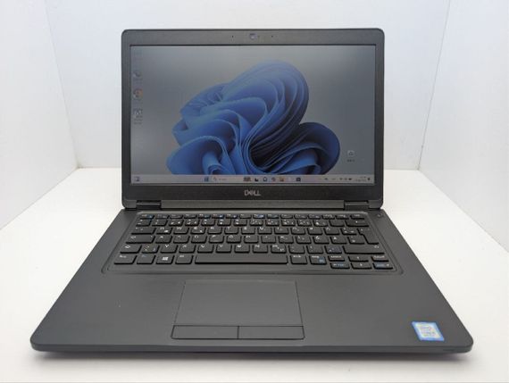 Ноутбук Dell Latitude 5490 / 14" (1920x1080) IPS / Intel Core i5-8250U (4 (8) ядра по 1.6 - 3.4 GHz) / 16 GB DDR4 / 256 GB SSD M.2 / Intel UHD Graphics 620 / WebCam б/в | Зображення 1