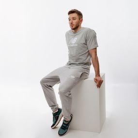 Футболка New Balance Essentials Stacked Logo