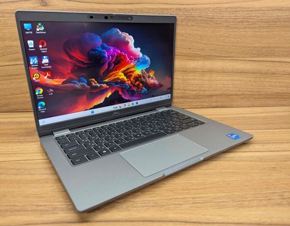 Ультрабук Б-класс Dell Latitude 5320 / 13.3" (1920x1080) IPS / Intel Core i5-1145G7 (4 (8) ядра по 2.6 - 4.4 GHz) / 16 GB DDR4 / 256 GB SSD / Intel Iris Xe Graphics / WebCam / Windows 11 б/у | Зображення 3
