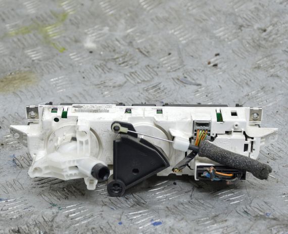 Блок керування клімат контролем Ford Focus II 2004-2012 Панель пічки кондиціонера Форд Фокус 2 7M5T19980BD | Зображення 4