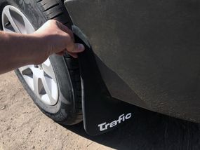 Бризковики (2 шт, гума) для Renault Trafic 2001-2015 рр.