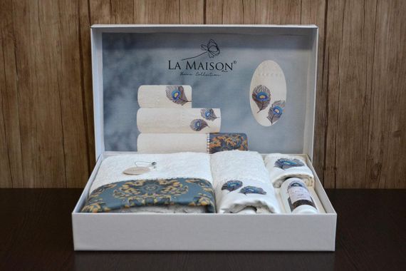 Подарунковий набір рушників La Maison, 3 шт. з ароматом Tery | Зображення 1