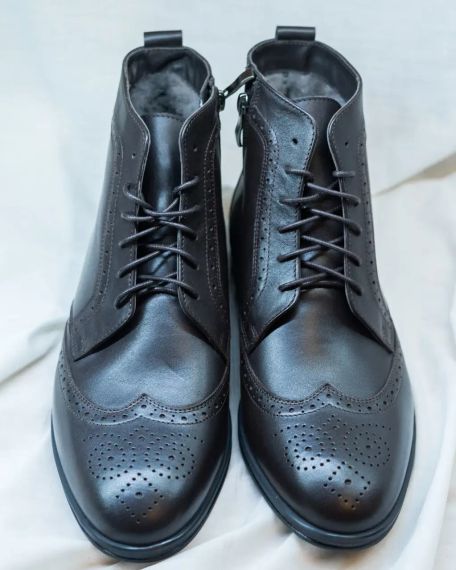 Ботинки коричневые с цигейкой 42 размер | Зображення 4