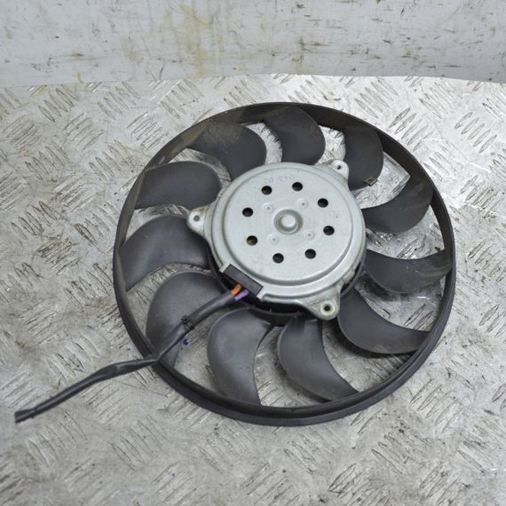 Вентилятор радіатора 1.8T Audi A4 B6 2000-2004 Вентилятор радіатора Ауді а4 б6 869203D | Зображення 1