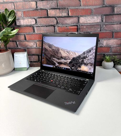 Ультрабук Lenovo ThinkPad T14s Gen 2 / 14" (1920x1080) IPS Touch / Intel Core i5-1135G7 (4 (8) ядра по 4.2 GHz) / 16 GB DDR4 / 256 GB SSD / Intel Iris Xe Graphics / WebCam б/у | Зображення 5