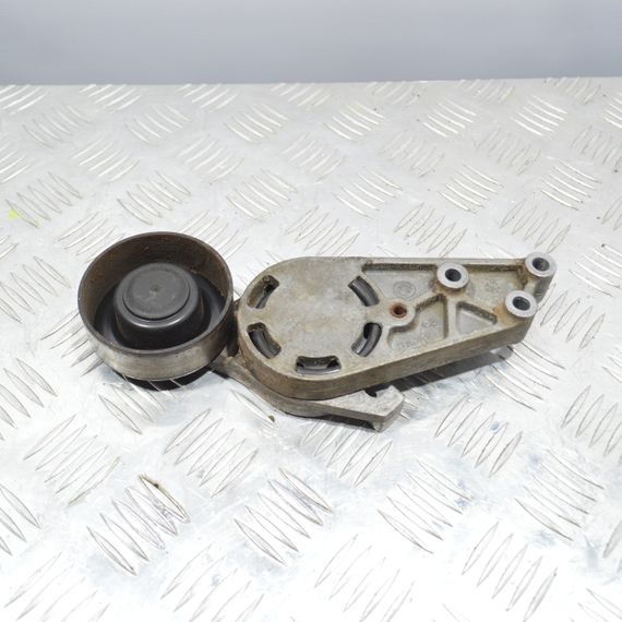 Натягувач ременя генератора Audi A4 B7 2004-2008 Натягувач приводного ременя Ауді а4 б7 068903133A | Зображення 1