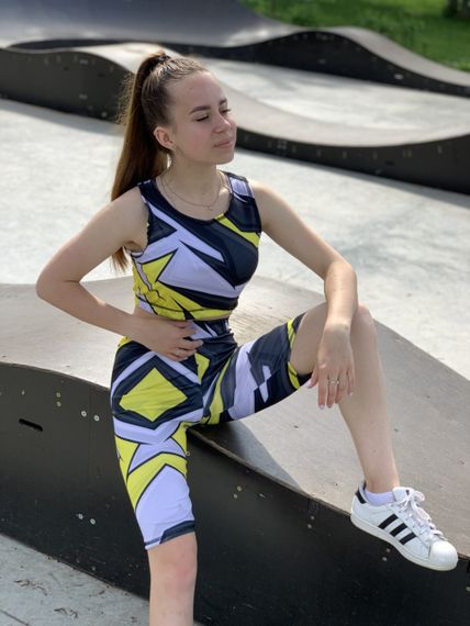 Спортивні шорти велосипедки 4Profi  з принтом "Геометрія" сірий/жовтий розмір  XL дайвінг 17753 | Зображення 2