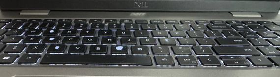 Мобільна робоча станція Б-клас Dell Precision 3570 / 15.6" (1920x1080) IPS / Intel Core i7-1255U (10 (12) ядра по 3.5 - 4.7 GHz) / 8 GB DDR5 / 256 GB SSD / nVidia T550, 4 GB GDDR6, 64-bit / WebCam б/в | Зображення 9