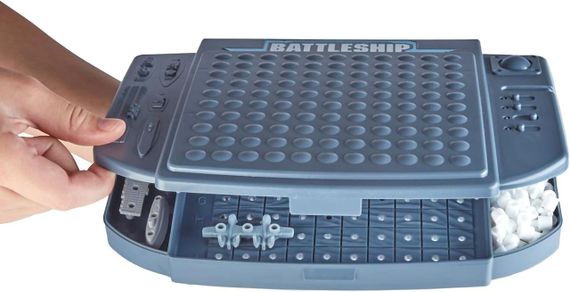 Настільна гра Морський бій з літаками Оригінал Hasbro Gaming Battleship with Planes | Зображення 3