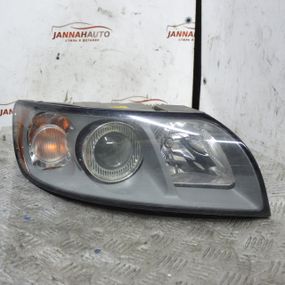 Фара права Volvo V50 2004-2007 дорестайл Фара передня права Вольво В50 30698886