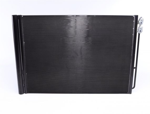 Радіатор кондиціонера BMW 5 F10 F11 6 F12 F13 11-18 AC 567 000S