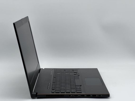 Игровой ноутбук Б-класс Asus ROG GU501GM-BI7N8 / 15.6" (1920x1080) IPS / Intel Core i7-8750H (6 (12) ядра по 2.2 - 4.1 GHz) / 16 GB DDR4 / 480 GB SSD / nVidia GeForce GTX 1060, 6 GB GDDR5, 192-bit / WebCam б/у | Зображення 2