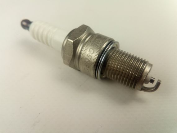 Свічка запалювання DENSO W20EPRU11/3049 ВАЗ 2108-2115 ОДНА ШТУКА (2111-3707010) | Зображення 1