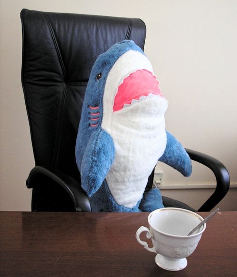 Акула величезна м'яка іграшка плюшева 100 см Ікеа Ikea обіймашка антистрес Baby Shark | Зображення 4