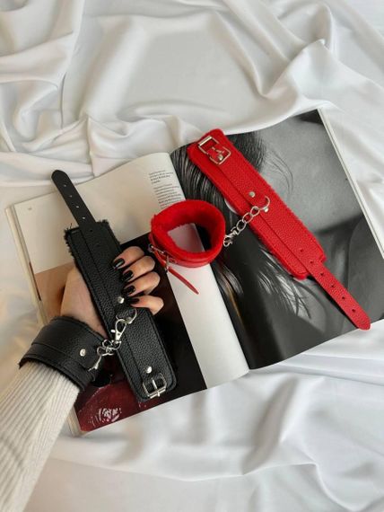 Хутряні чорні браслети для рольових ігор | Зображення 6