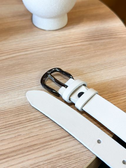 Шкіряний жіночий ремінь в білому кольорі 6231 | Зображення 2