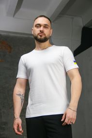 Футболка чоловіча з прапором на плечі Intruder біла (9549512368)