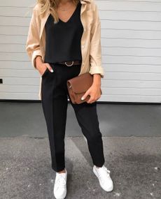 Жіночі класичні укорочені штани зі стрілками внизу звужені розмір 52 колір чорний  GF1704