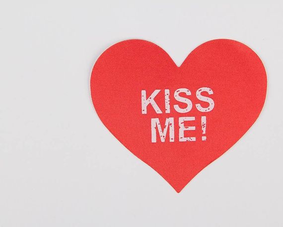 Пестисы на соски Star Night Kiss Me красные сердечки Sex Aura | Зображення 1