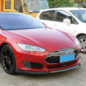 Накладка на передній бампер Lip V1 (2012-2016, Карбон) для Tesla Model S 2012- рр