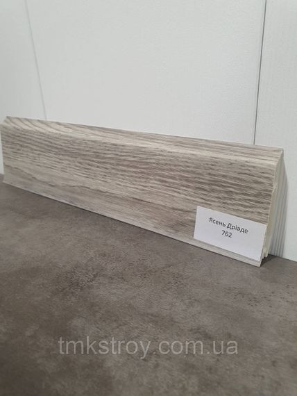Плинтус ПВХ Grun Holz 2500*70*22мм Ясень Дриаде 762