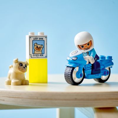 Конструктор LEGO DUPLO Town Поліцейський мотоцикл 5 деталей (10967) | Зображення 6