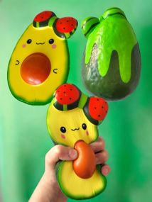 Игрушка антистресс сквиш (Squishy) Авокадо с косточкой