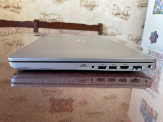 Ультрабук Dell Latitude 5510 / 15.6" (1920x1080) IPS / Intel Core i5-10210U (4 (8) ядра по 1.6 - 4.2 GHz) / 16 GB DDR4 / 256 GB SSD / Intel UHD Graphics / WebCam б/в | Зображення 5