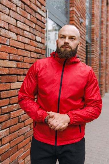 Мужская ветровка на молнии с капюшоном подкладка сетка цвет красный, размер XL  BD0024