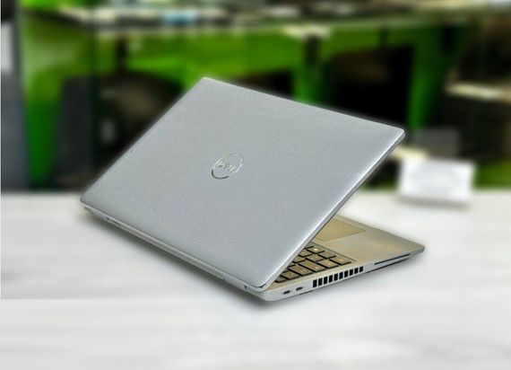 Мобільна робоча станція Б-клас Dell Precision 3570 / 15.6" (1920x1080) IPS / Intel Core i7-1255U (10 (12) ядер по 3.5 - 4.7 GHz) / 16 GB DDR5 / 512 GB SSD M.2 / nVidia T550, 4 GB GDDR6, 64-bit / WebCam / Win 11 Pro б/в | Зображення 3