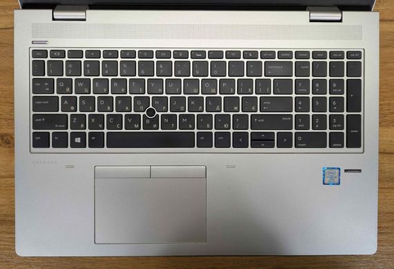 Ультрабук HP ProBook 650 G4 / 15.6" (1920x1080) IPS / Intel Core i5-8350U (4 (8) ядра по 1.7 - 3.6 GHz) / 16 GB DDR4 / 480 GB SSD / Intel UHD Graphics 620 / Fingerprint / WebCam / Windows 10 б/у + Подарок Беспроводная мышь / USB | Зображення 2