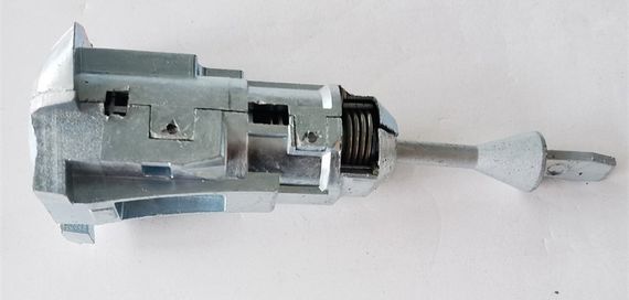 VW Passat B7 універсал (10-14) личинка замка передніх лівих дверей, 56D837167, Пассат Б7 Variant | Зображення 2