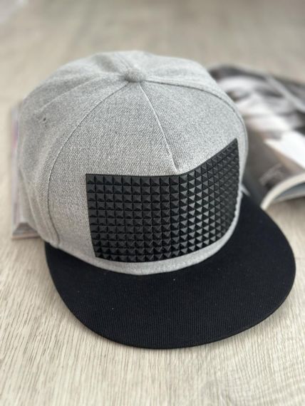 Кепка снепбек (Snapback) Шипи Сірий 56-61р (8043)