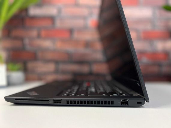 Ультрабук Lenovo ThinkPad T14 Gen 2 / 14" (1920x1080) IPS / Intel Core i5-1135G7 (4 (8) ядра по 4.2 GHz) / 16 GB DDR4 / 256 GB SSD M.2 / Intel Iris Xe Graphics / WebCam б/в | Зображення 3