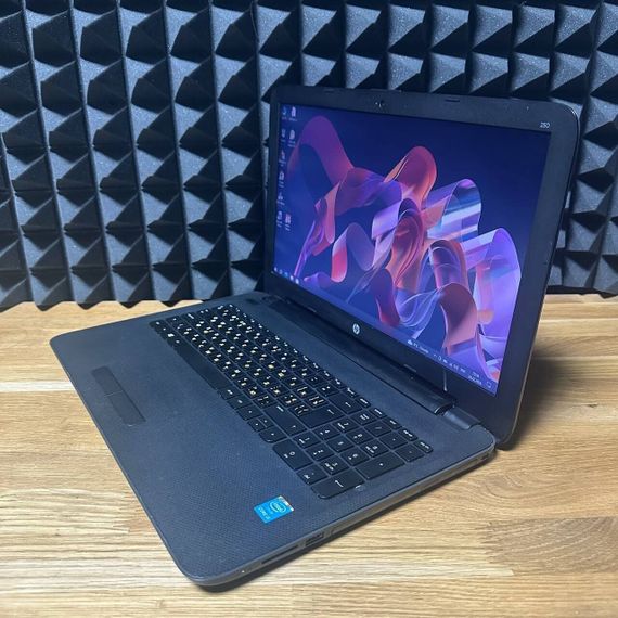 Ноутбук HP 250 G4 / 15.6" (1366x768) TN / Intel Core i3-4005U (2 (4) ядра по 1.7 GHz) / 8 GB DDR3 / 128 GB SSD / Intel HD Graphics 4400 / WebCam / DVD-ROM б/у | Зображення 5