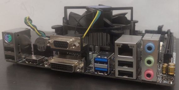 Комплект: материнская плата Asus H110I-PLUS / Intel Core i5-7400 (4 ядра по 3.0 - 3.5 GHz) / Intel HD Graphics 630 / Socket LGA1151 / Кулер б/у | Зображення 1