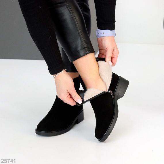 Практичні універсальні чорні зимові черевики замшеві низький хід | Зображення 5