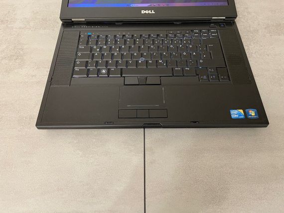 Мобільна робоча станція Dell Precision M4500 / 15.6" (1600x900) TN / Intel Core i5-520M (2 (4) ядра по 2.4 - 2.9 GHz) / 8 GB DDR3 / 256 GB SSD / nVidia Quadro FX 880M, 1 GB GDDR3, 128-bit / DVD-ROM б/в + Подарунок Дротова миша / USB | Зображення 3