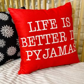 Подушка диванная с бархата Life is better in pyjamas 45x45 см (45BP_JOY002)
