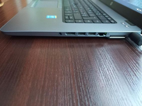 Ноутбук HP EliteBook 850 G1 / 15.6" (1920x1080) TN / Intel Core i5-4200U (2 (4) ядра по 1.6 - 2.6 GHz) / 16 GB DDR3 / 480 GB SSD / Intel HD Graphic 4400 / Win 10 Pro б/в | Зображення 4