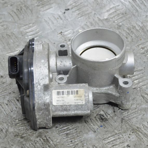 Дросельная заслінка 2.0 бенз Volvo V50 C30 дросель Вольво в50 с30 VP4F9U9E928AC | Зображення 1