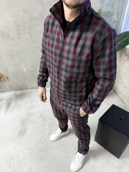 Костюм у клітинку