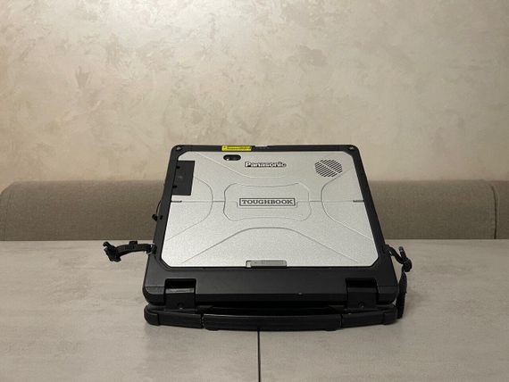 Захищений  нетбук-трансформер Б-клас Panasonic Toughbook CF-33 / 12.5" (2160x1440) IPS Touch / Intel Core i7-7600U (2 (4) ядра по 2.8 - 3.9 GHz) / 16 GB DDR3 / 256 GB SSD / Intel HD Graphics 620 / WebCam / GPS / Два АКБ б/в + Подарунок Дротова миша / USB | Зображення 8