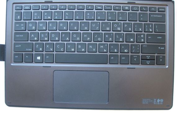 Нетбук-трансформер HP Pro x2 612 G2 / 12" (1920x1280) IPS Touch / Intel Core i5-7Y57 (2 (4) ядра по 1.2 - 3.3 GHz) / 8 GB DDR3 / 256 GB SSD / Intel HD Graphics 615 / WebCam / Win 10 Pro б/в | Зображення 2