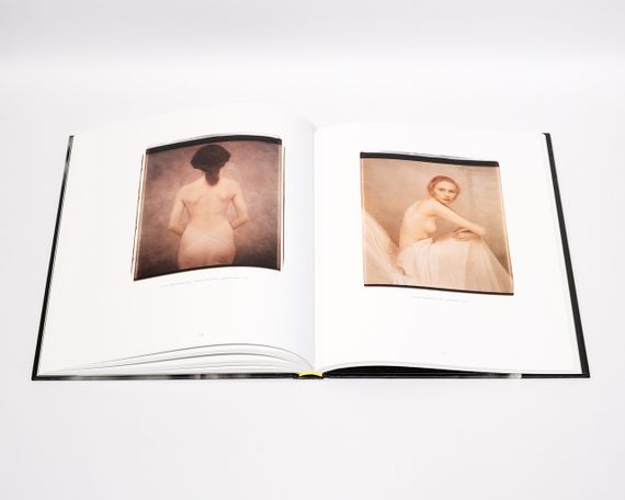 Книга - фотоальбом эротической фотографии лучших фотографов мира Graphis Nudes V.1 | Зображення 5